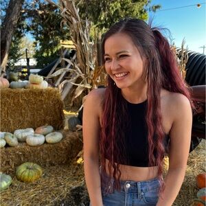 Meet your Posher, Makayla